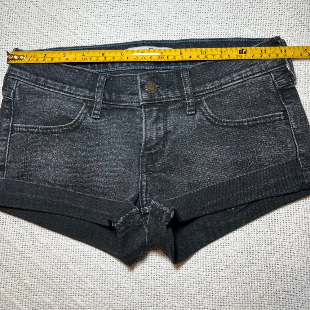 Hollister Women Black Denim Low Rise Cuffed Shorts Size 3 W26 Cut Offs